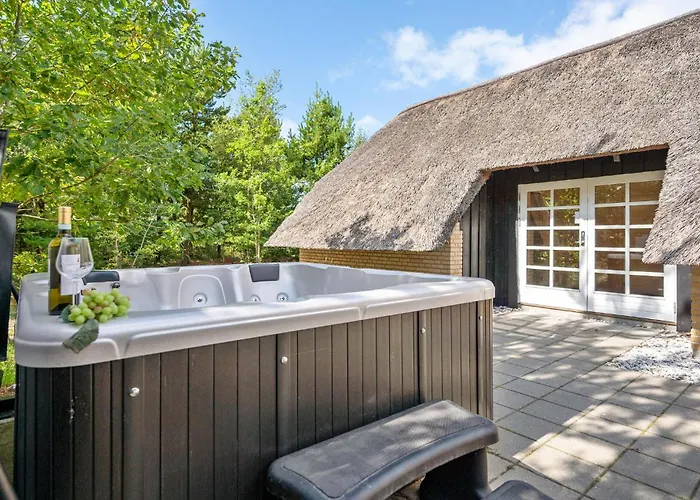 Дом отдыха Lovely In With Sauna Ulfborg